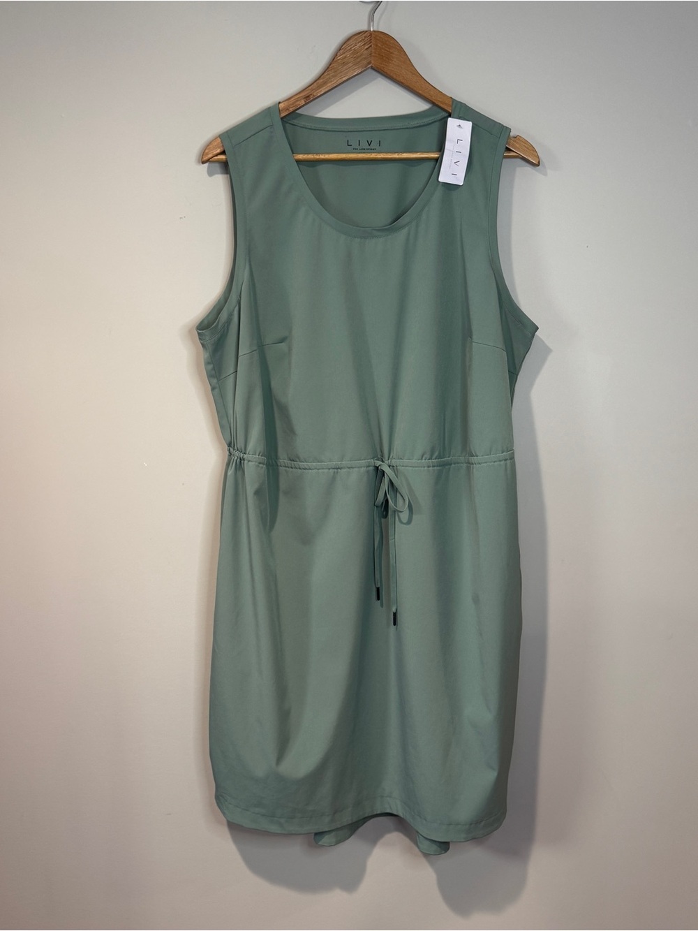 LIVI Sage Green Stretch Woven Drawstring Dress Lightweight Athleisure Size 18/20